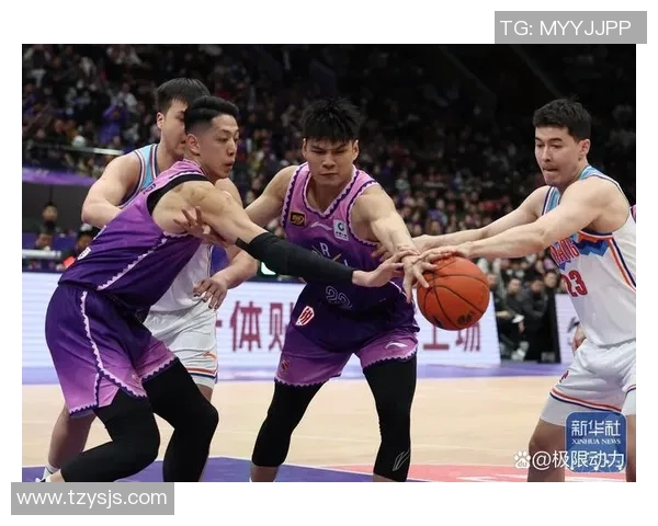 2017年CBA新疆队与广州队激战回顾精彩瞬间与赛场亮点分析 2017年CBA新疆队与广州队激战回顾精彩瞬间与赛场亮点分析
