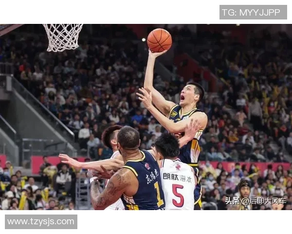 任骏飞领衔球队奋战赛季展现拼搏精神与团队合作的力量 任骏飞领衔球队奋战赛季展现拼搏精神与团队合作的力量